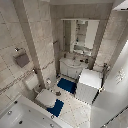 Aniida Apartment